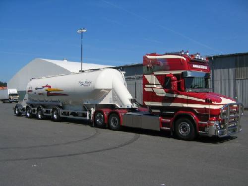 snyggaste lastbilen jag någonsin sett alltså en scania T500