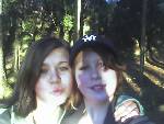 jag och fanny på skogspromenad! :D