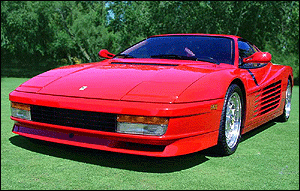 Ferrari Testarossa
Till och med Pininfarina kan ramla på näsan emellanåt. Tänk dig att någon tappar en TV från tredje våningen, rätt ner i en rödmålad flyttkartong, fylld med persienner. Vad får du då? En Ferrari Testarossa. Pininfarinas värsta misstag, och Ferraris absolut fulaste bil.
Detta är bilen som förkroppsligar begreppet "vulgär". Att tycka att Testarossan är en snygg bil är att erkänna öppet att man fullkomligt saknar bildning, smak och stil.
Ohygglig, grotesk och smaklös. Soptunnan direkt.
