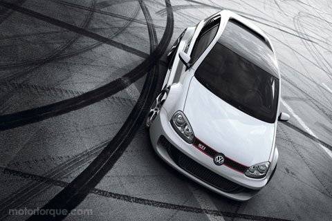 Golf GTI W12 650. Asså en treradig tolvcylindrig motor på 650 HK