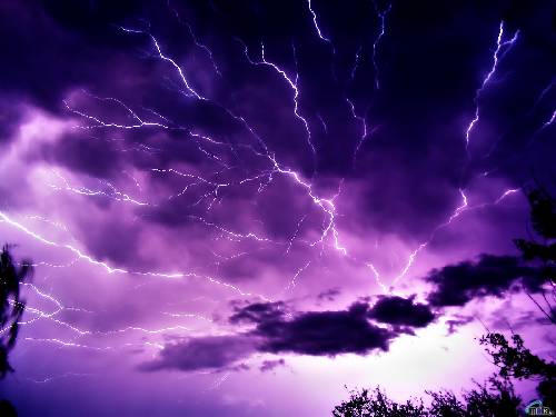 Lila Åskstorm