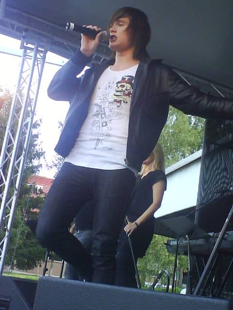 Jimmy jansson var i alingsås på luna första gången Jimmy var i Alingsås där som jag bor

Glömmer aldrig den dagen