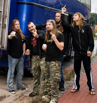 de bästa bandet i världshistorien. dom heter sabaton