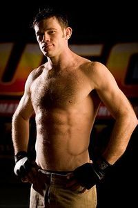 Forrest Griffin, UFC fighter, vann säsong 1 av The Ultimate fighter, lätt tungviktsklass.