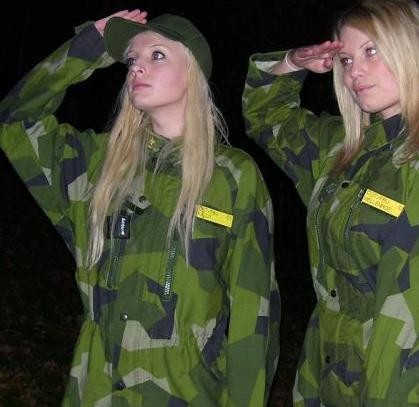 Jag o Jessi provade på något som stod i tidningen :D Giiivaaakt!