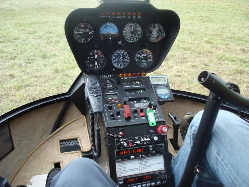 Många knappar i en helikopter.