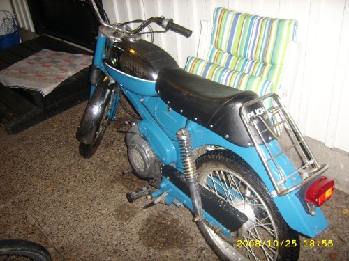 Min älskade Puch Dakota -73! :D Kolla in fler bidler på den lr kanske mig :P, på min bdb Hashlund :)