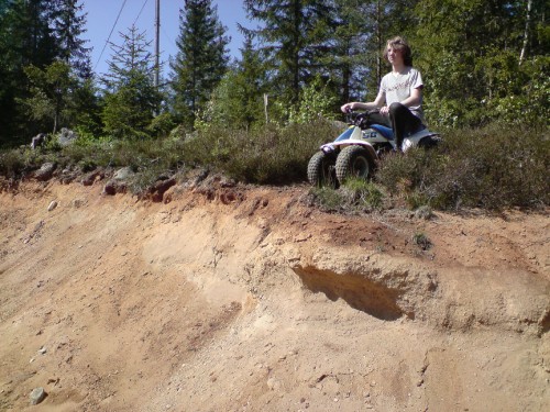 Haha jag sitter på en liten 50cc