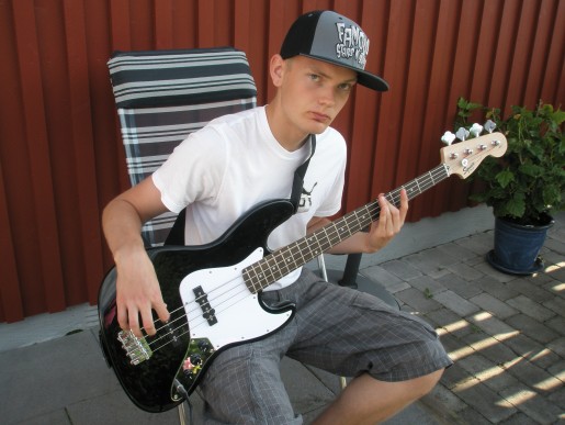 Bild av insanebassist