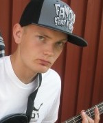 Bild av insanebassist
