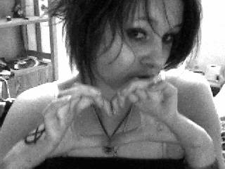 <3
