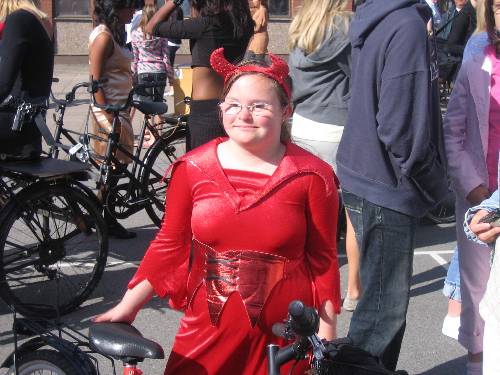 en bild på mig när ja cyckla slut på 9an då