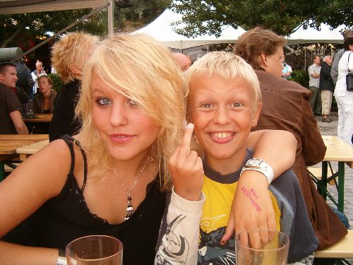Rebecca samuelsson - Modell, med min lillebroor =D