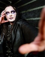 Dani Filth, var grym på metaltown, men hoppas fan att dom är bättre på kåran den 14 dec. ljudet iaf.