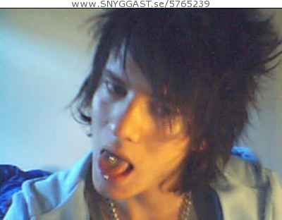 Tungan...