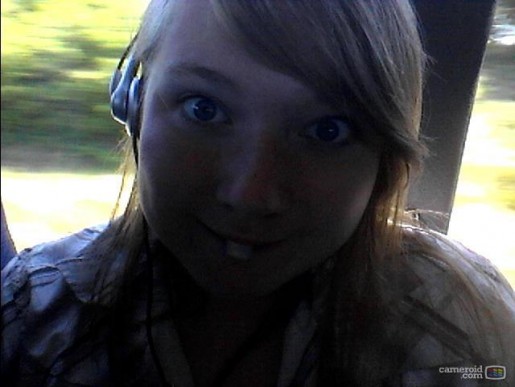 Haha lite random då, satt på bussen påväg ner till pöjken min och så var jag ju tvungen att göra något åt rastlösheten.