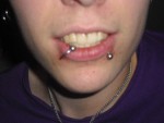 Min sötis piercade min läpp :D