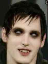 Mikey(basist i My Chemical Romance