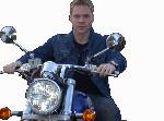 Jag på en polares hoj, inte föra tt jag kan köra den men jag ser cool ut iaf hehe!