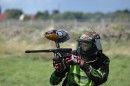 jag som spelar paintball cup.