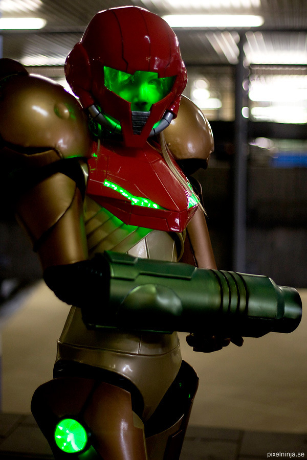 Metroid cosplay