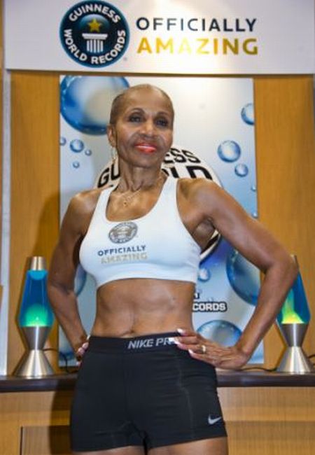 74-årig bodybuilder Ernestine Stepherd – bild 1 av 12