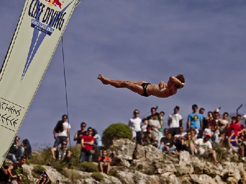 Red Bull cliff diving – bild 4 av 10