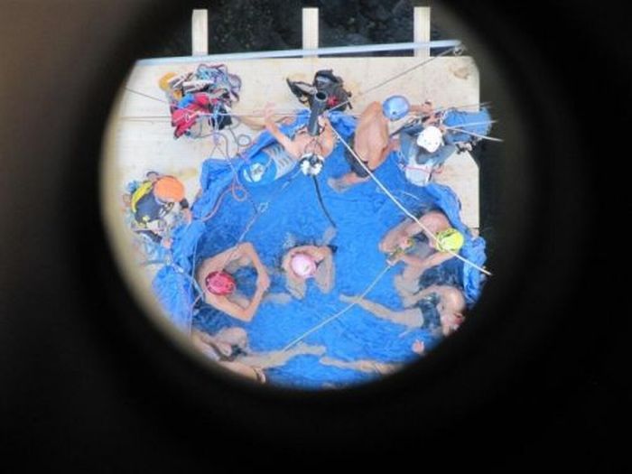 Hängande jacuzzi i Schweiz – bild 21 av 30