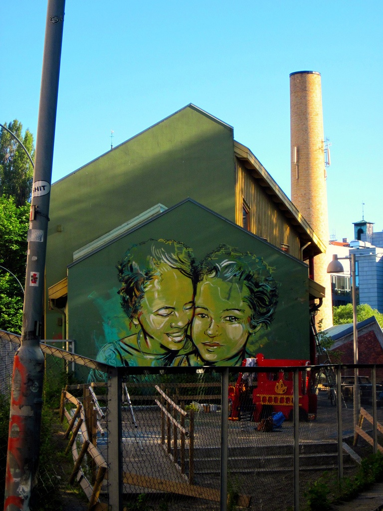 Steetart av Alice Pasquini  – bild 30 av 32