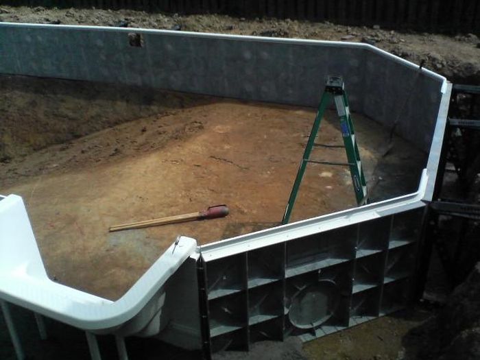 Hemmagjord pool – bild 18 av 38