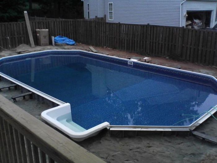 Hemmagjord pool – bild 31 av 38