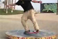 Bild från Rodney Mullen på skateboard