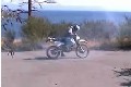 Bild från motor cykel burnout går åt skogen
