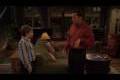 Bild från Two and a Half Men Season 3 Gag Reel (Bloopers)