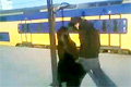 Bild från Kille slår huvudet i stolpe