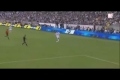 Bild från L.A. Galaxy 1-4 Real Madrid. Cristiano Ronaldo fires the first rocket