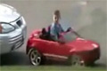 Bild från Unge parkerar snyggt