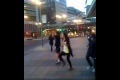 Bild från Kille får för sig att dansa lite till bumbibjörnarna