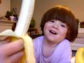 Bild från Gullig unge kan inte säga Banan eller banana som det heter på engelska!