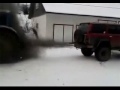 Bild från Nissan Patrol vs traktor