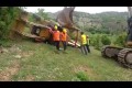 Bild från Tractor and the workers in Turkey